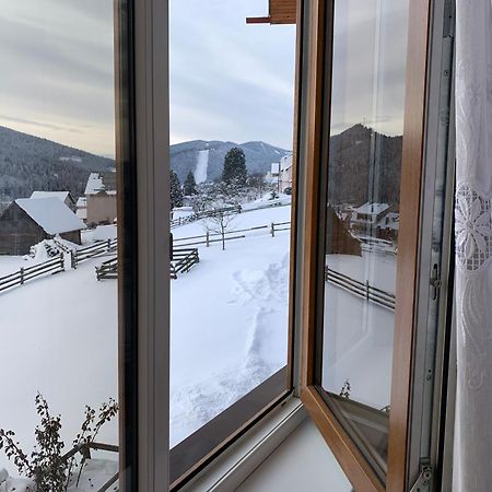 Guest House Velet Bukovel Kültér fotó