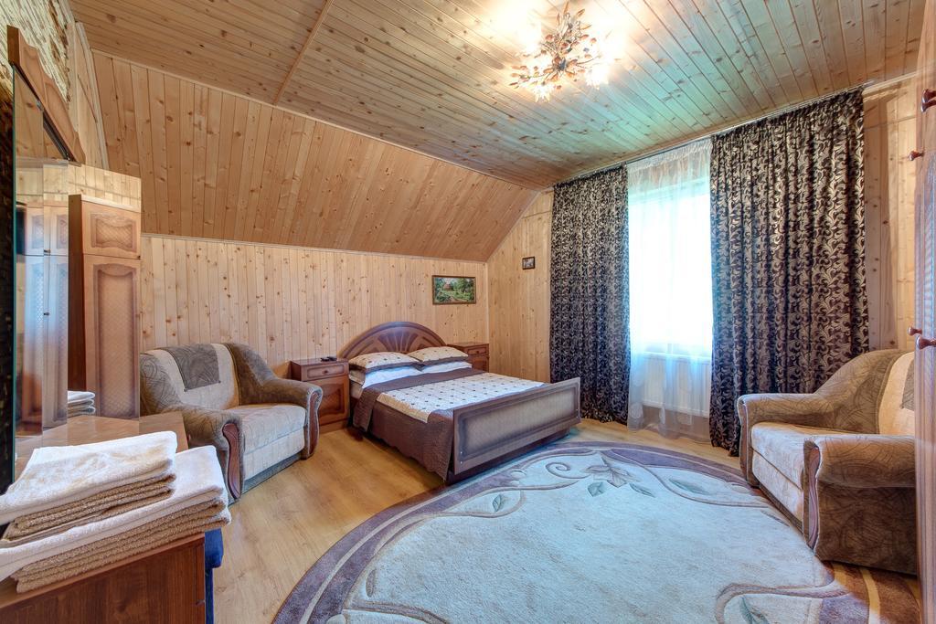 Guest House Velet Bukovel Kültér fotó