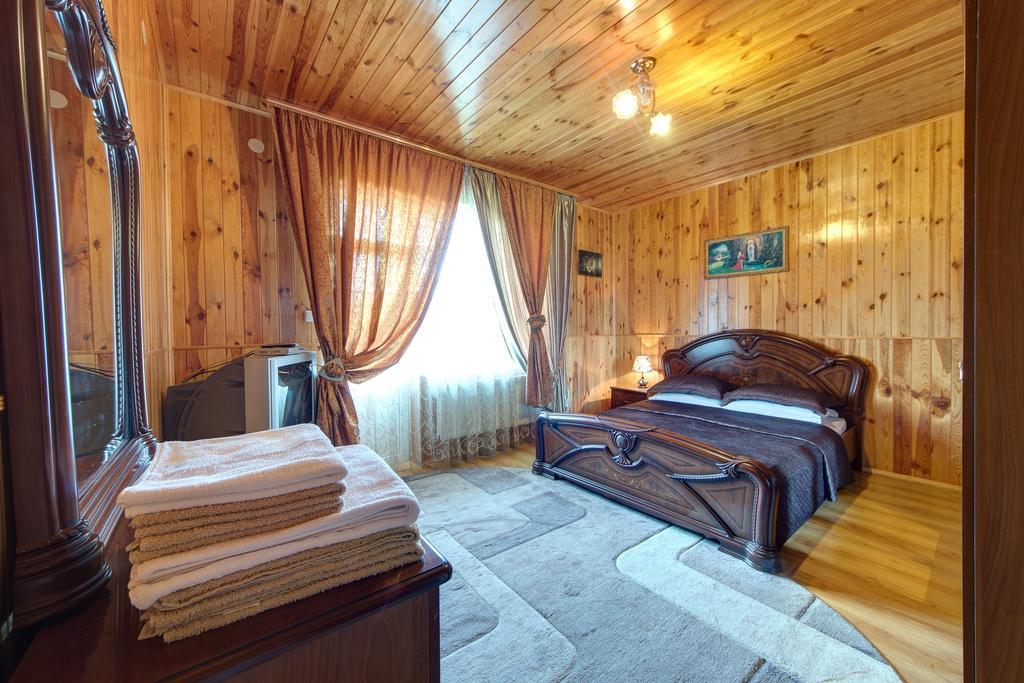 Guest House Velet Bukovel Kültér fotó